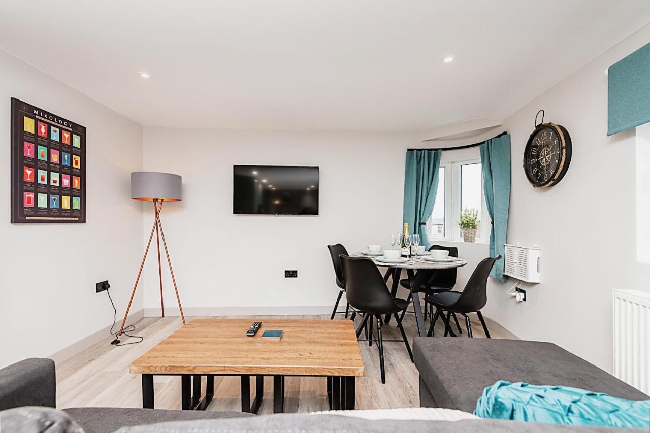 Apartment The Burton Penthouse By Fortuna