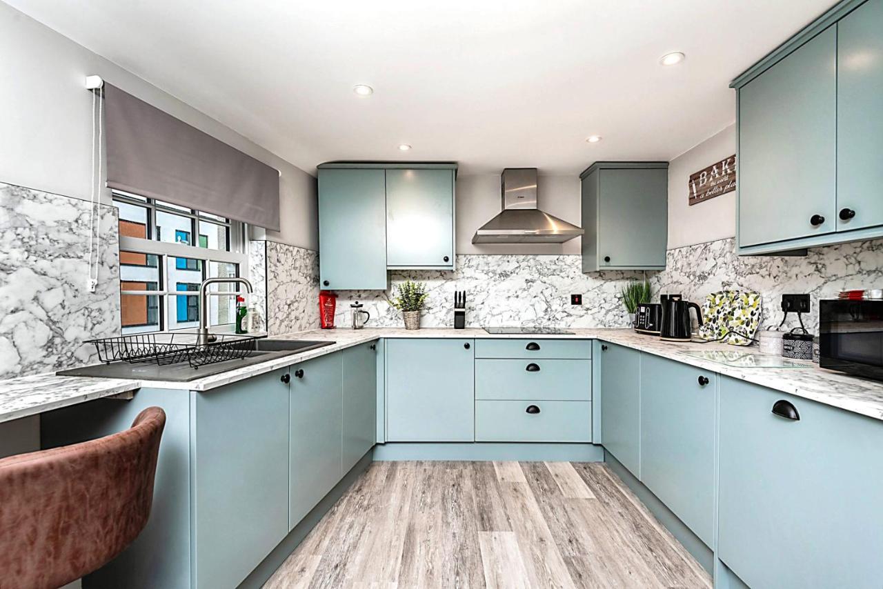 The Burton Penthouse By Fortuna Apartment Cheltenham