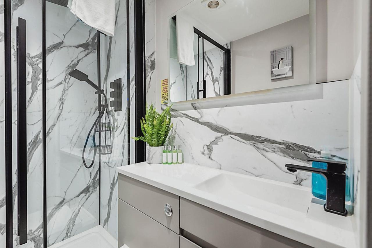 The Burton Penthouse By Fortuna Cheltenham